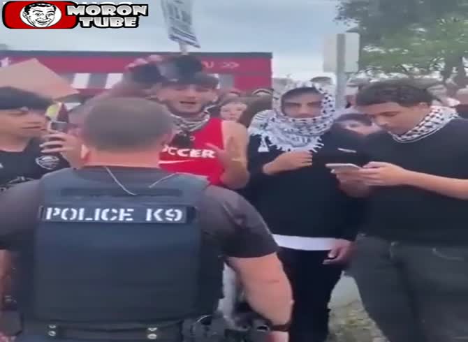 Video :Americans make fun of Israelis by playing a video of Hamas torture